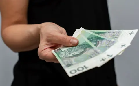 Zasiłek rodzinny 2024: Sprawdź progi dochodowe i kryteria